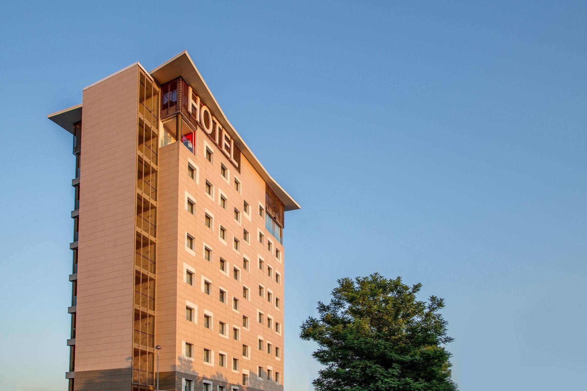 Phi Hotel Milano Baranzate Exterior foto